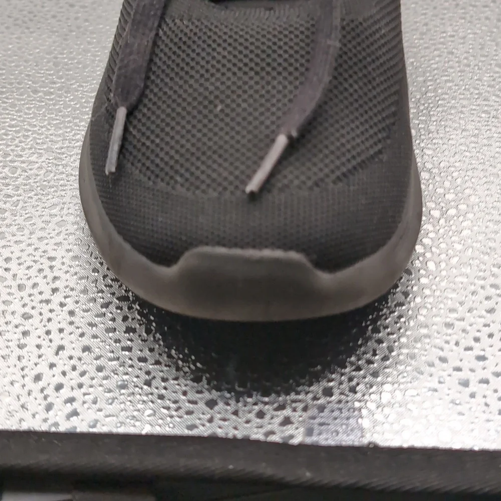 Kizik Athens Black Outsole Women's Athletic Sneaker Shoe Women's Size 10 Wide